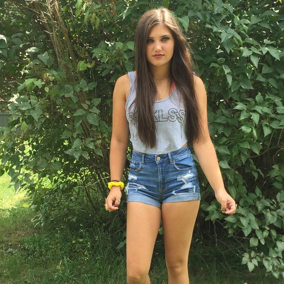 Meet your Posher, Dev. - Picture 4 of 8